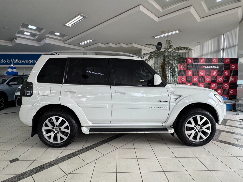 mitsubishi pajero tr4 2.0 4x4 16v 140cv flex 4p automatico 201310