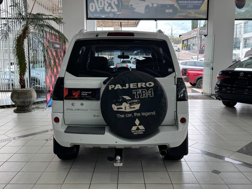 mitsubishi pajero tr4 2.0 4x4 16v 140cv flex 4p automatico 201311