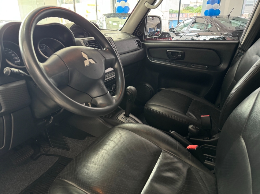 mitsubishi pajero tr4 2.0 4x4 16v 140cv flex 4p automatico 20134