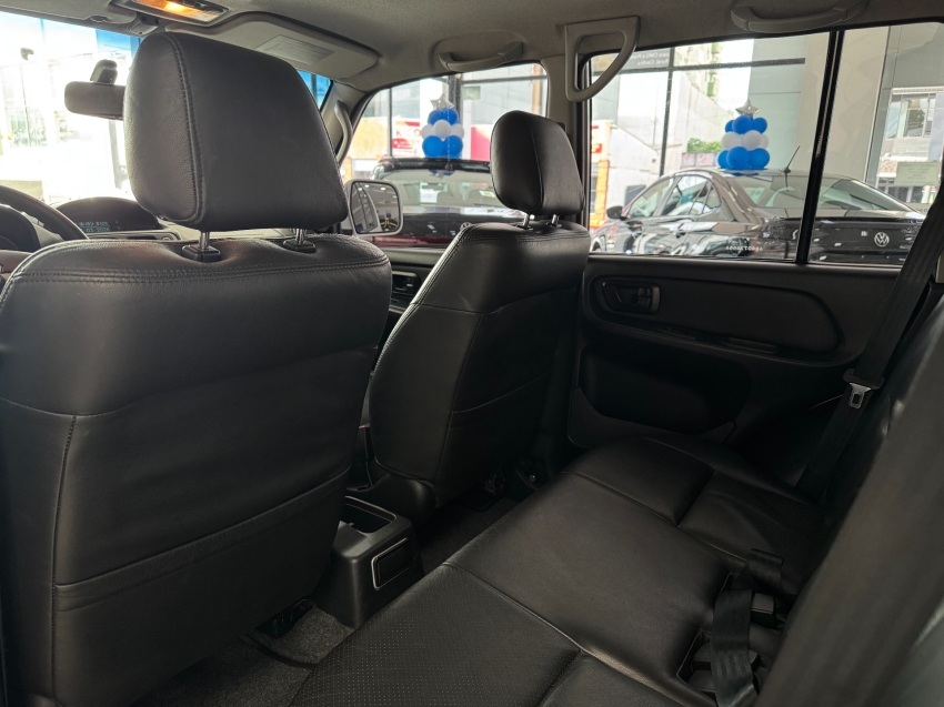 mitsubishi pajero tr4 2.0 4x4 16v 140cv flex 4p automatico 20136