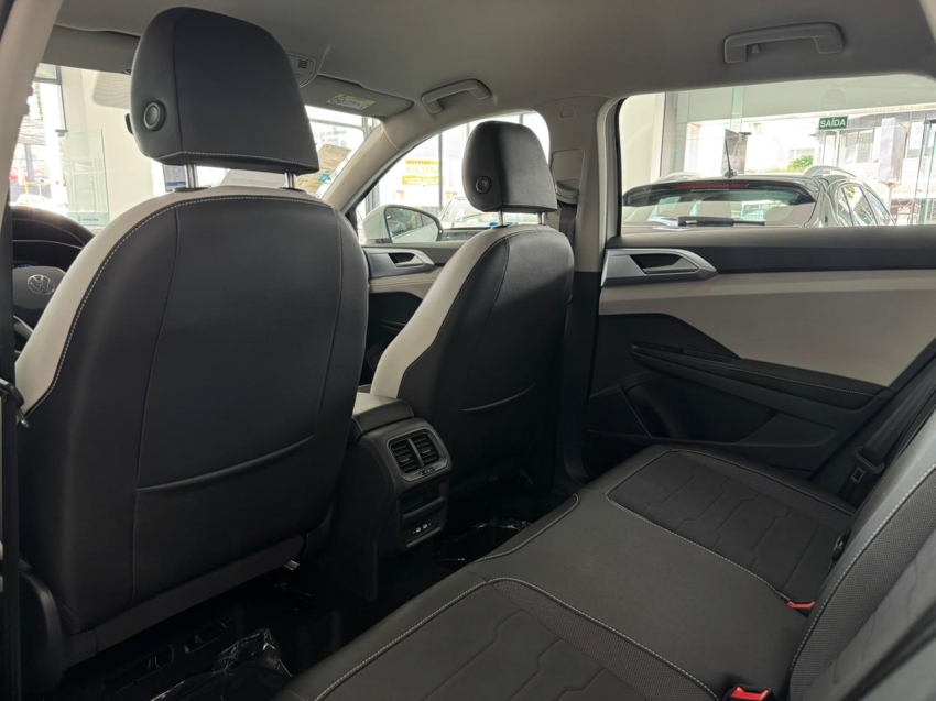 volkswagen taos 1.4 250 tsi total flex comfortline automatico 4p 202610