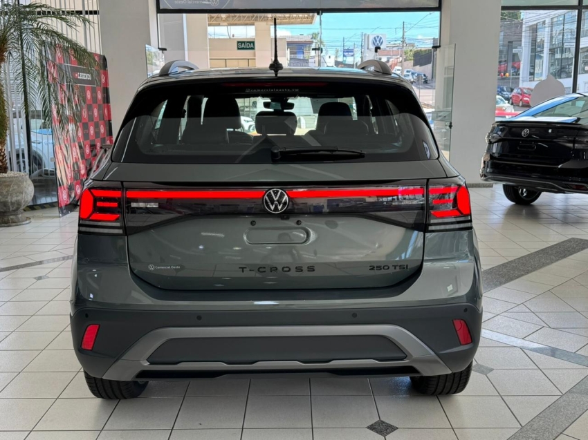 volkswagen t-cross 1.4 250 tsi total flex extreme automatico 4p 202614