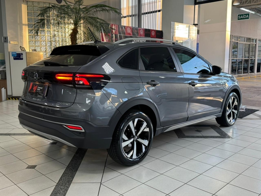 volkswagen nivus 1.0 200 tsi total flex highline automatico 4p 202312