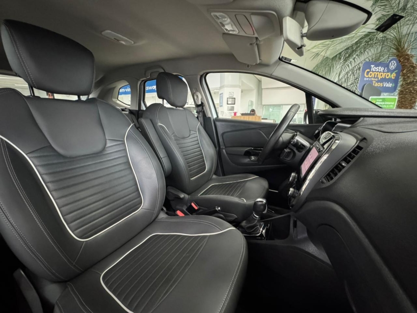 renault captur 1.6 16v sce flex intense x-tronic 4p automatico 20197