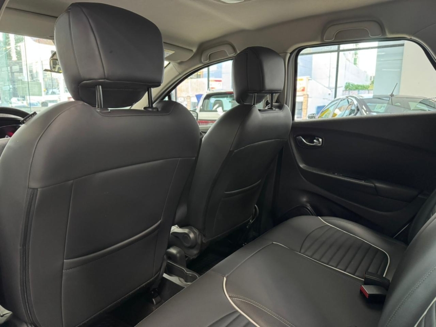 renault captur 1.6 16v sce flex intense x-tronic 4p automatico 20199