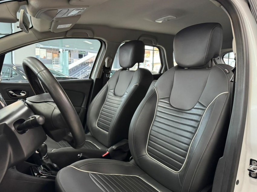 renault captur 1.6 16v sce flex intense x-tronic 4p automatico 20194