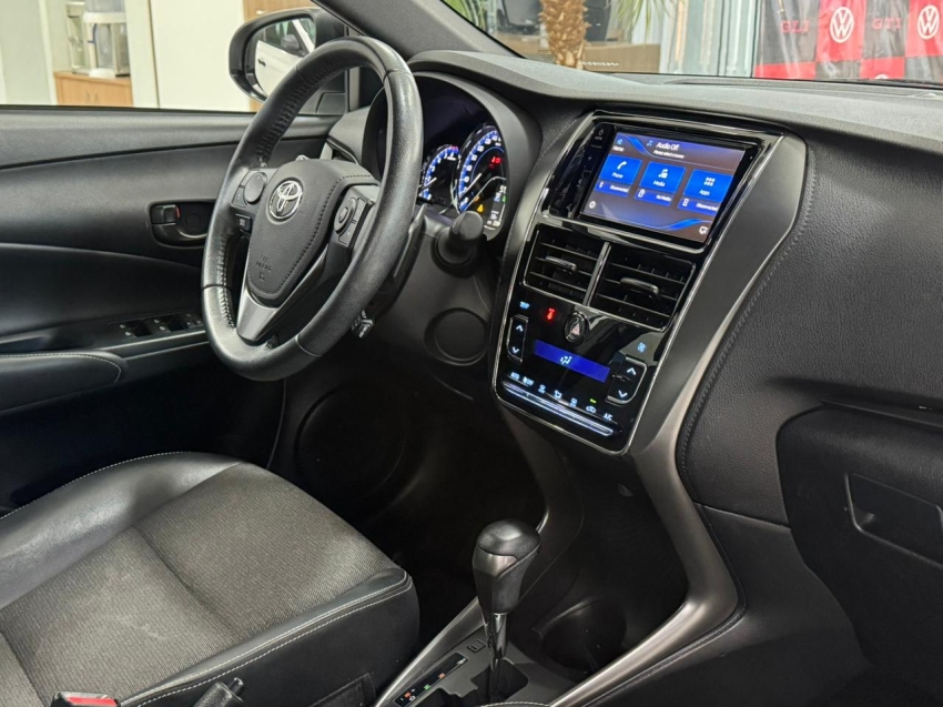 toyota yaris 1.5 16v flex xs connect multidrive 4p automatico 20237