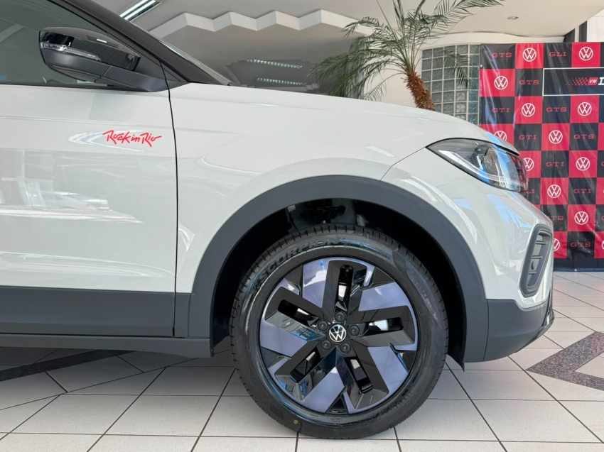volkswagen t-cross 1.0 200 tsi total flex automatico 4p 20262