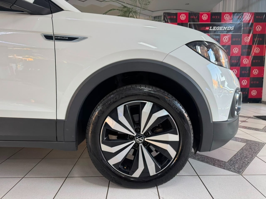 volkswagen taos 1.4 250 tsi total flex highline automatico 4p 20263