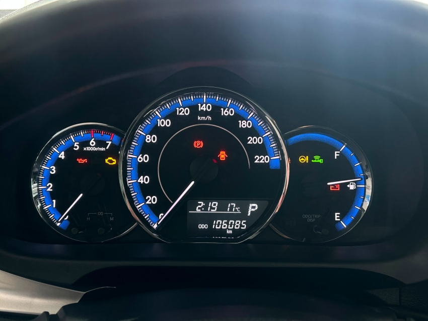 toyota yaris 1.5 16v flex sedan xl plus tech multidrive 4p automatico 20199