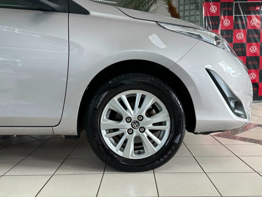 toyota yaris 1.5 16v flex sedan xl plus tech multidrive 4p automatico 20192