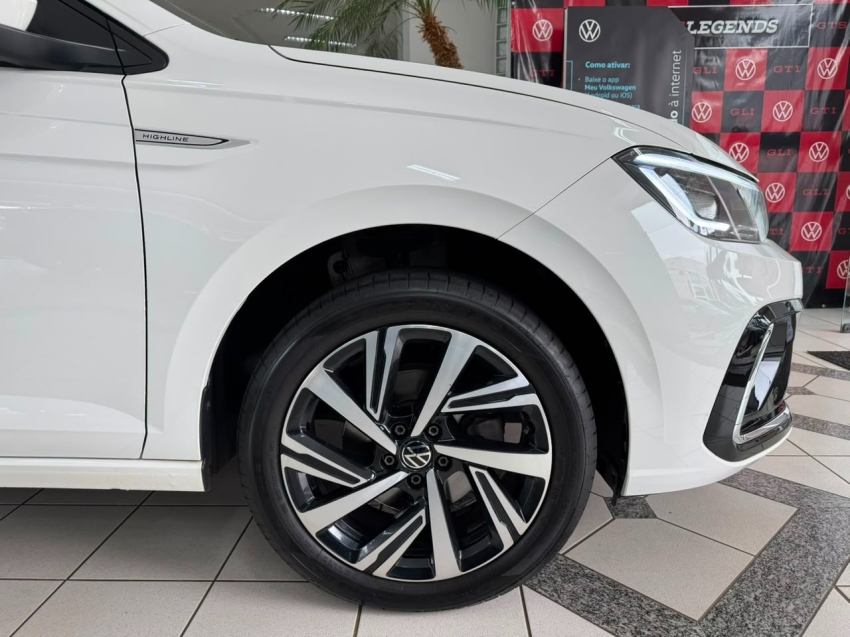 volkswagen virtus 1.0 200 tsi highline automatico flex 4p 20252