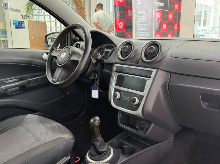 volkswagen saveiro 1.6 mi ce 8v flex 2p manual g.v 20138