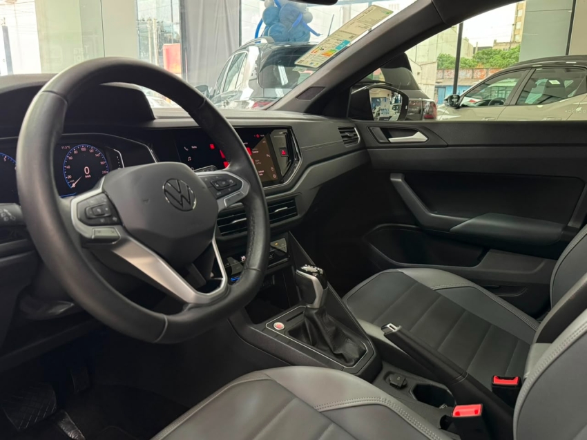 volkswagen nivus 1.0 200 tsi total flex highline automatico 4p 20246