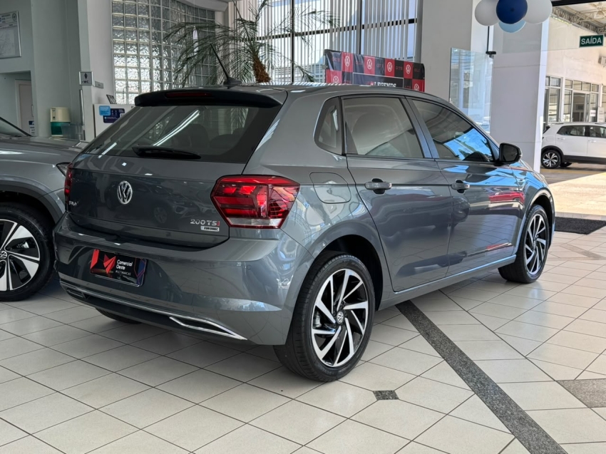 volkswagen polo 1.0 200 tsi highline automatico flex 4p 202012