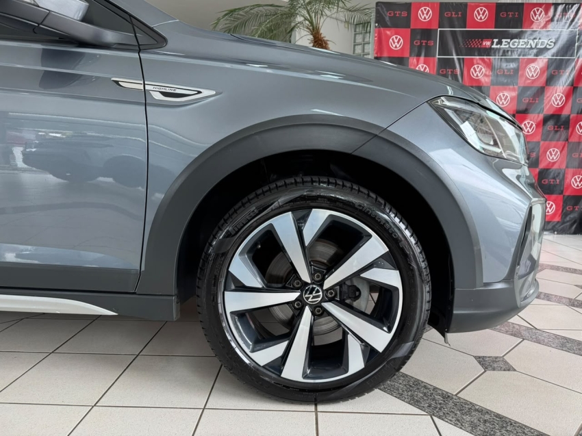volkswagen nivus 1.0 200 tsi total flex highline automatico 4p 20242