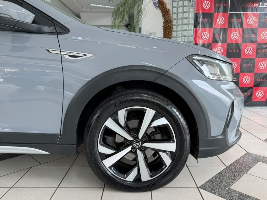 volkswagen nivus 1.0 200 tsi total flex highline automatico 4p 20242