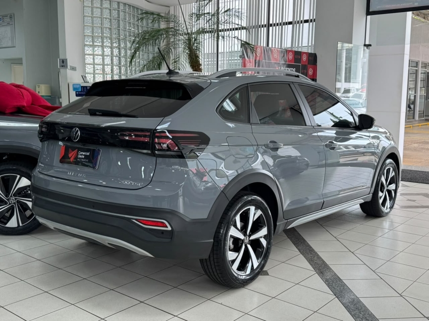 volkswagen nivus 1.0 200 tsi total flex highline automatico 4p 202411