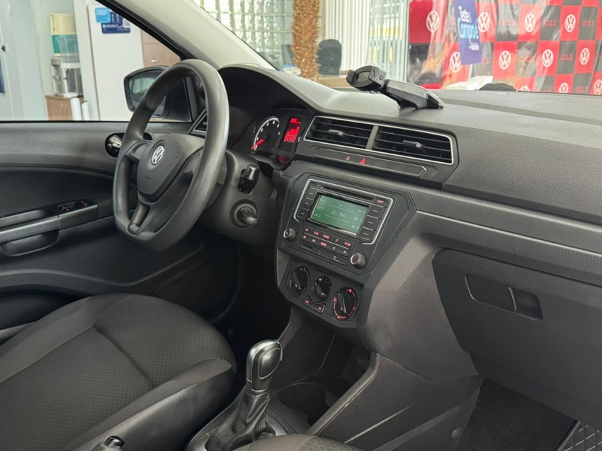 volkswagen voyage 1.6 16v msi totalflex 4p automatico flex 20218