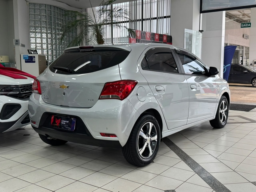 chevrolet onix 1.4 mpfi ltz 8v flex 4p manual 201811