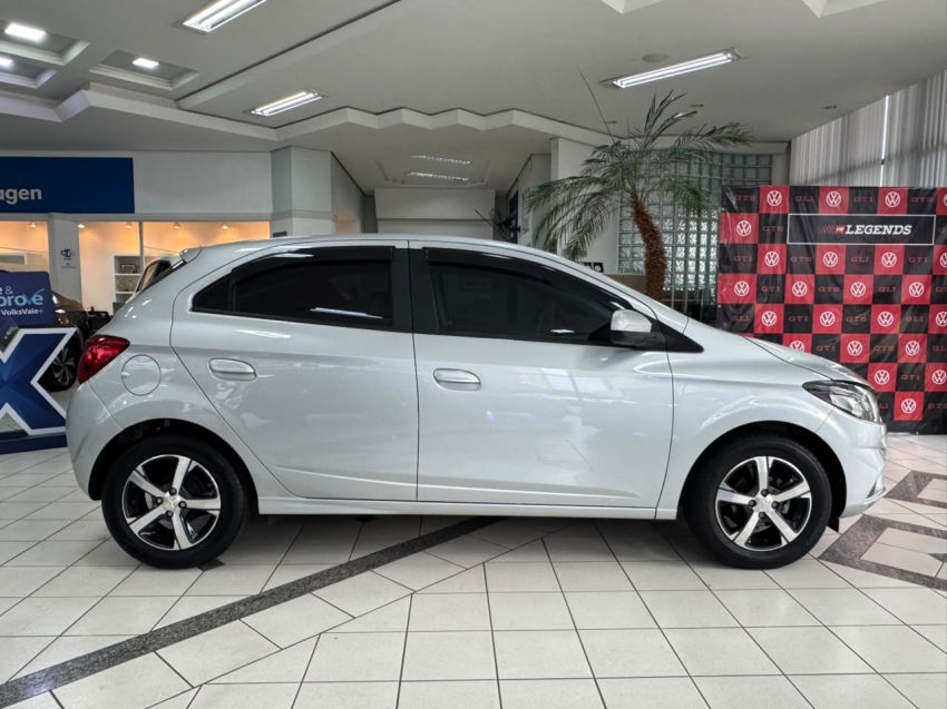 chevrolet onix 1.4 mpfi ltz 8v flex 4p manual 20183
