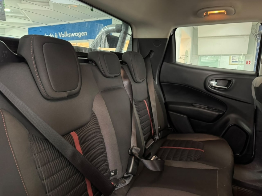 fiat toro 2.0 16v turbo diesel freedom 4wd at9 4p automatico 202010