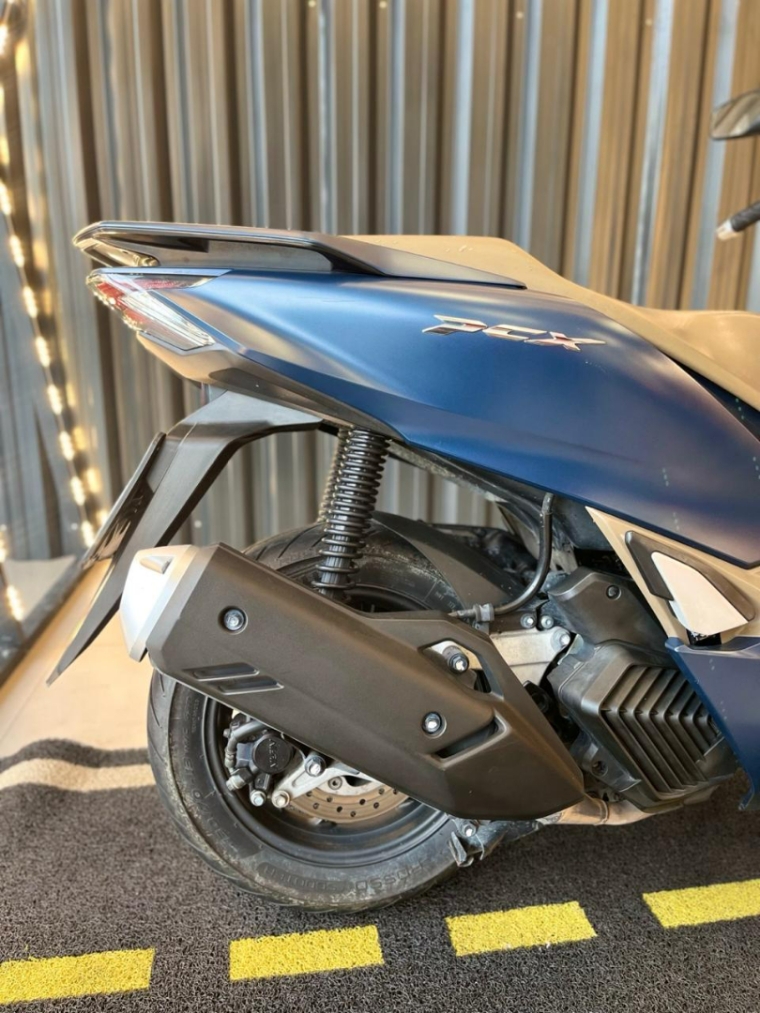 honda pcx 160 dlx abs 156 gasolina 1p automatico 2023