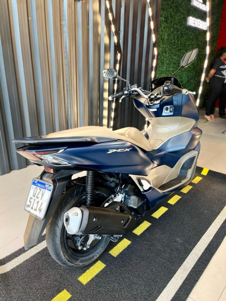 honda pcx 160 dlx abs 156 gasolina 1p automatico 2023