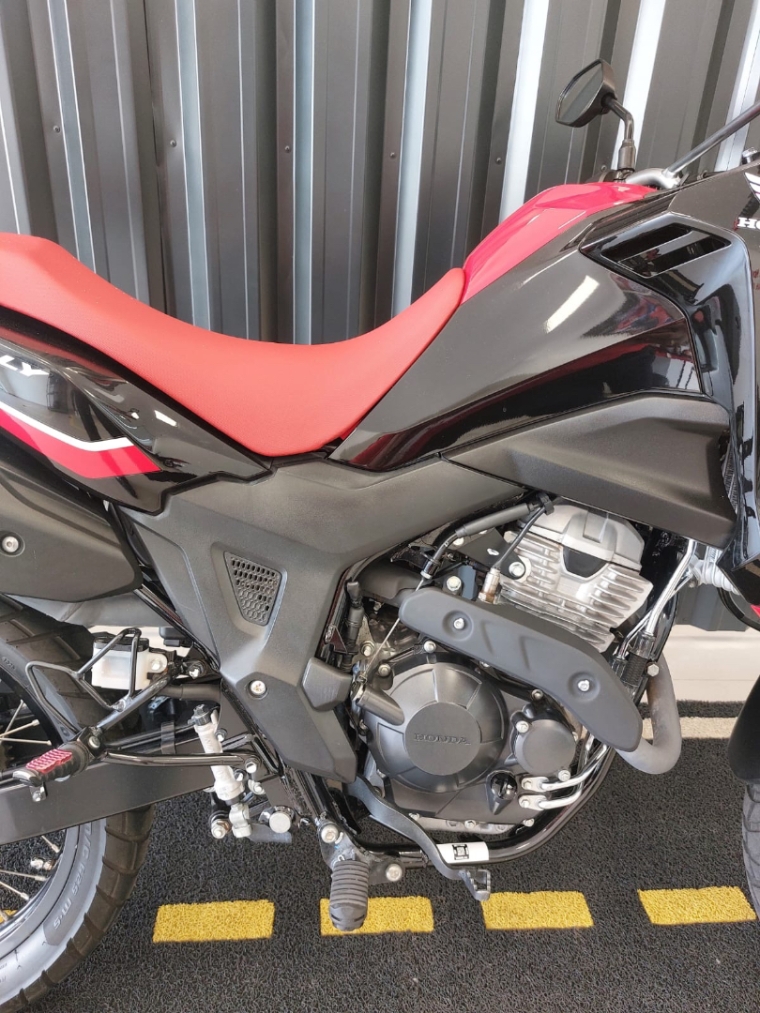 honda xre 300 sahara rally 293 1p 20256