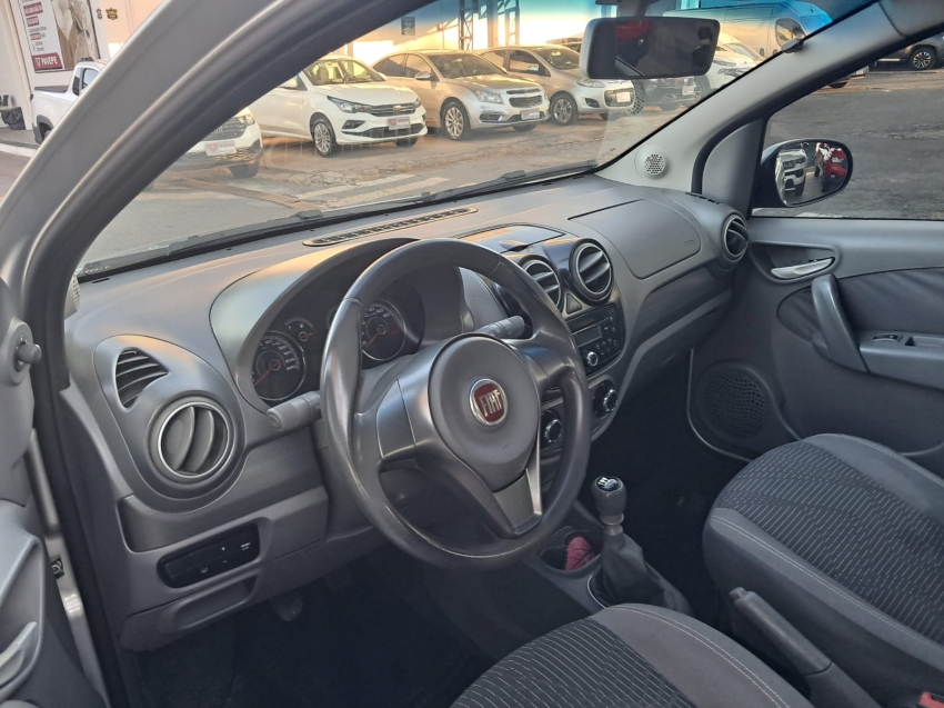 fiat palio 1.0 mpi attractive 8v flex 4p manual 20156