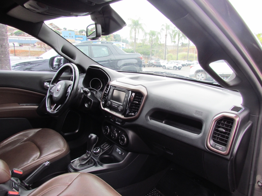 fiat toro 2.0 16v turbo diesel ranch 4wd at9 4p automatico 2019
