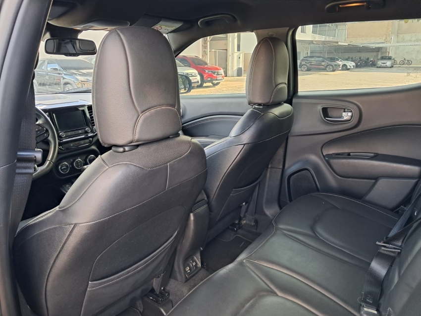 fiat toro 2.0 16v turbo diesel ultra 4wd at9 4p automatico 20218