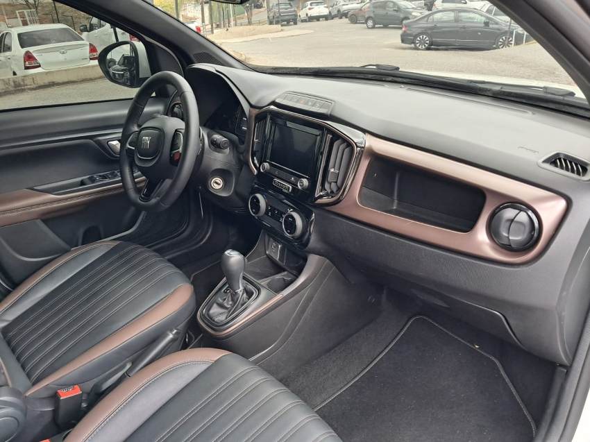 fiat strada 1.0 turbo 200 flex ranch cd cvt 4p automatico 2025 fiat strada 1.0 turbo 200 flex ranch cd cvt 4p automatico 2025