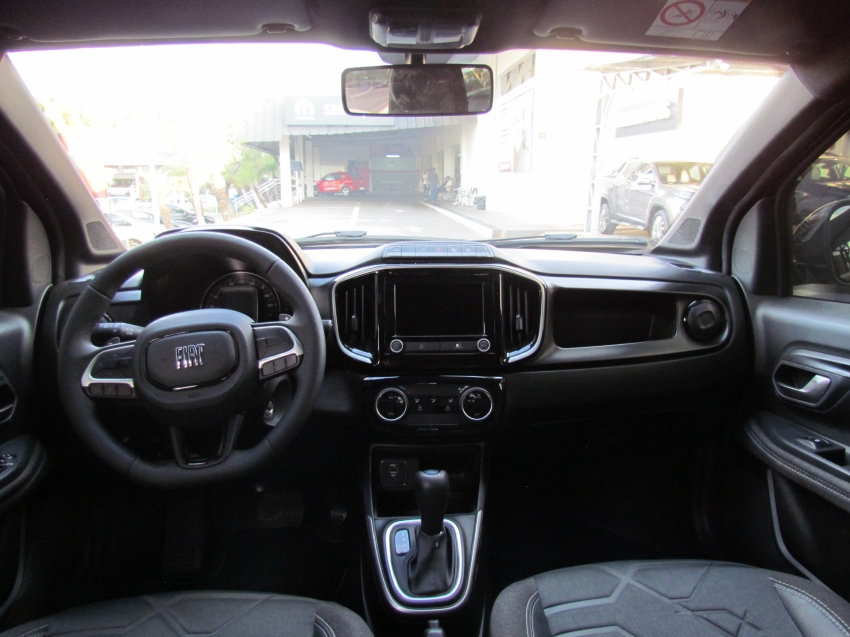 fiat strada 1.3 firefly flex volcano cd cvt 4p automatico 2025 fiat strada 1.3 firefly flex volcano cd cvt 4p automatico 2025