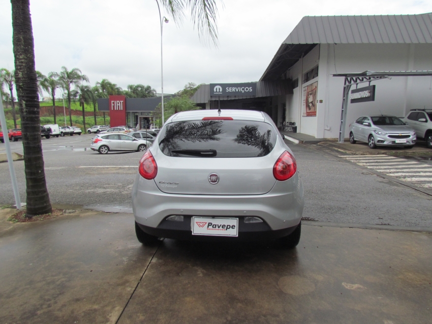 fiat bravo 1.8 essence 16v flex 4p automatizado 2012 fiat bravo 1.8 essence 16v flex 4p automatizado 2012