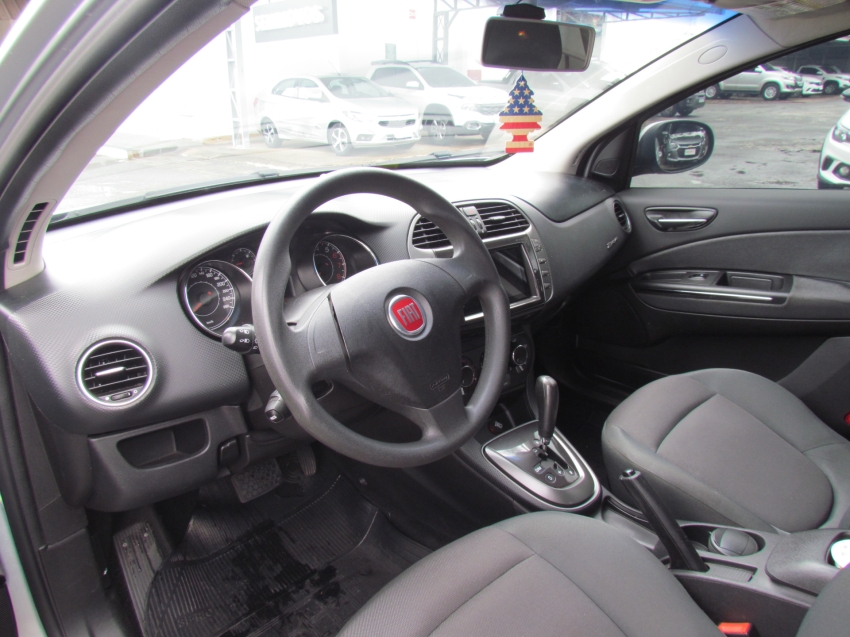 fiat bravo 1.8 essence 16v flex 4p automatizado 2012 fiat bravo 1.8 essence 16v flex 4p automatizado 2012