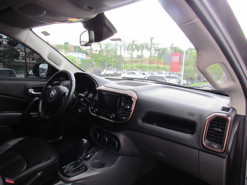 fiat toro 2.0 16v turbo diesel volcano 4wd at9 2021 fiat toro 2.0 16v turbo diesel volcano 4wd at9 2021