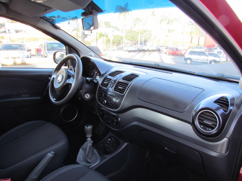 fiat grand siena 1.4 mpi attractive 8v flex 4p manual 2013 fiat grand siena 1.4 mpi attractive 8v flex 4p manual 2013