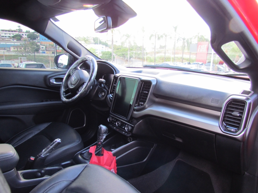 fiat toro 1.3 turbo 270 flex volcano at6 4p automatico 2023 fiat toro 1.3 turbo 270 flex volcano at6 4p automatico 2023