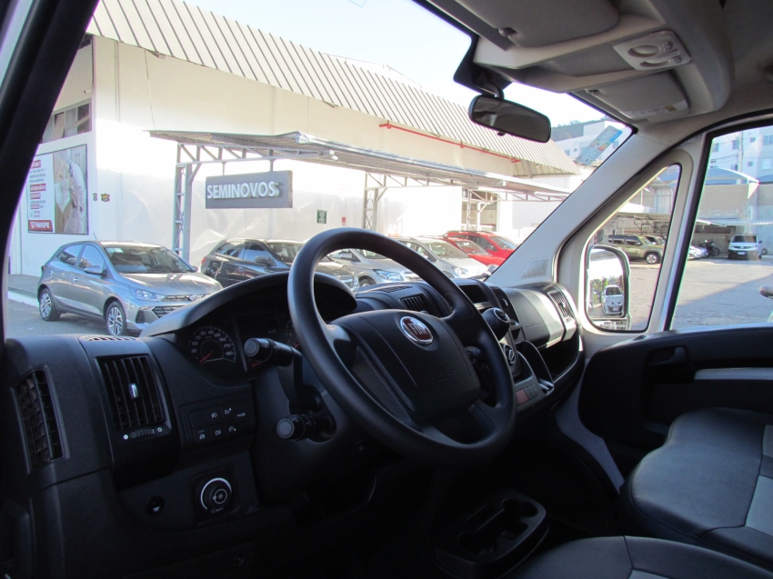 fiat ducato 2.2 bluehdi diesel minibus comfort manual 4p 2024 fiat ducato 2.2 bluehdi diesel minibus comfort manual 4p 2024