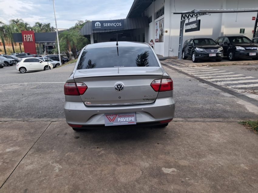 volkswagen voyage 1.6 mi comfortline i-motion 8v flex 4p automatizado automatico 2013 volkswagen voyage 1.6 mi comfortline i-motion 8v flex 4p automatizado automatico 2013