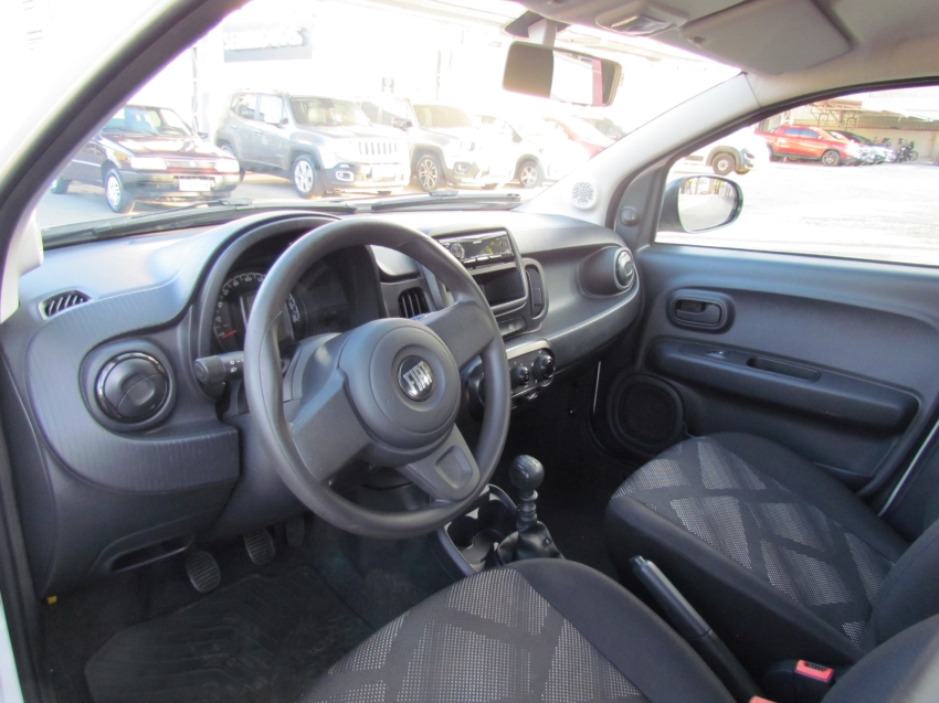 fiat mobi 1.0 evo flex like. manual 4p 2023 fiat mobi 1.0 evo flex like. manual 4p 2023