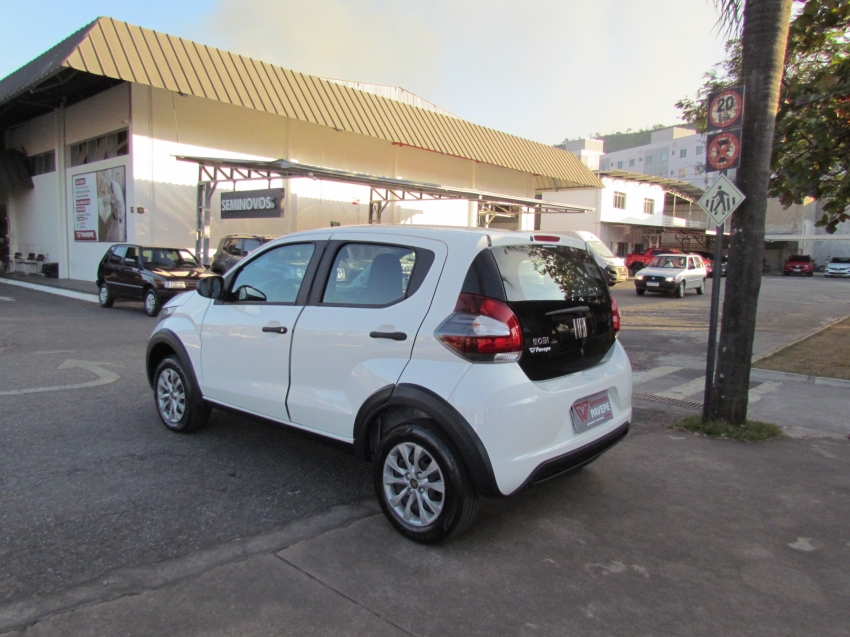 fiat mobi 1.0 evo flex like. manual 4p 2023 fiat mobi 1.0 evo flex like. manual 4p 2023