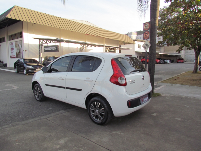 fiat palio 1.4 mpi attractive 8v flex 4p manual 2014