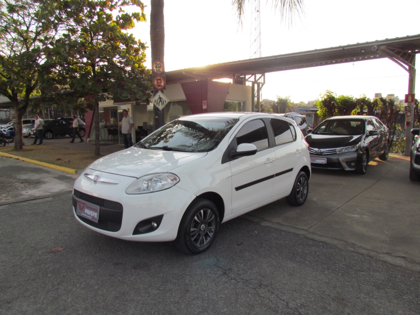 fiat palio 1.4 mpi attractive 8v flex 4p manual 2014