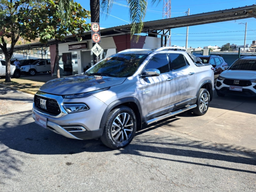 fiat toro 2.0 16v turbo diesel ranch 4wd at9 4p automatico 20230