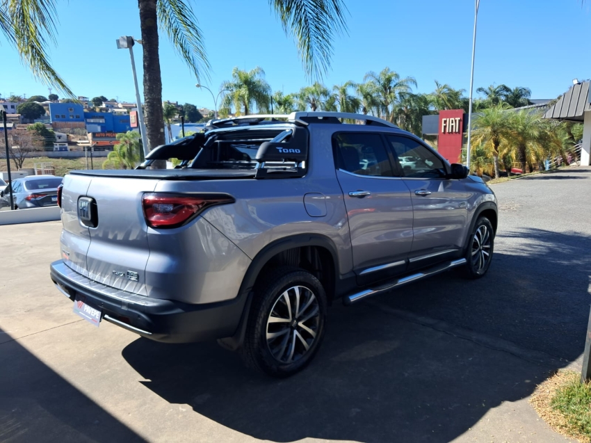 fiat toro 2.0 16v turbo diesel ranch 4wd at9 4p automatico 20233