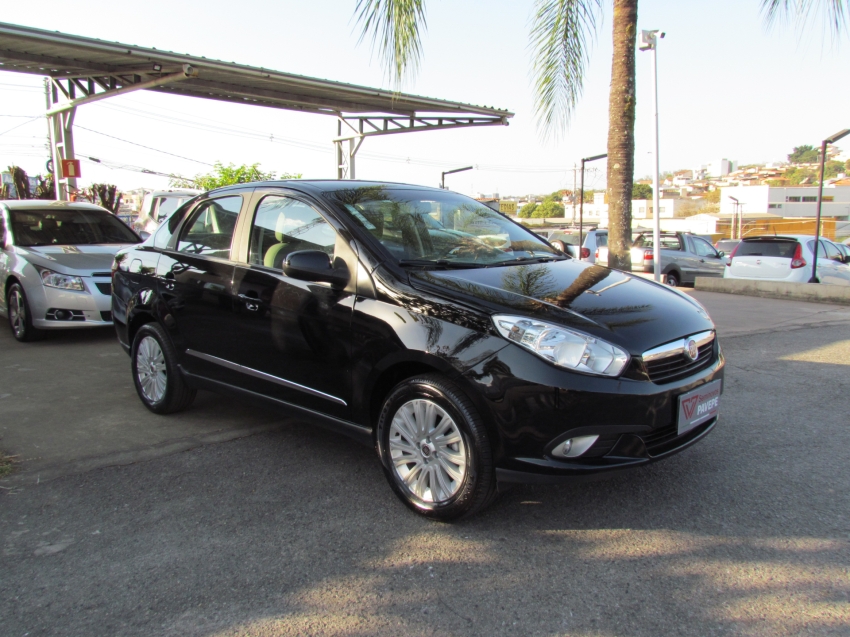 fiat grand siena 1.6 mpi essence 16v flex 4p manual 2016 fiat grand siena 1.6 mpi essence 16v flex 4p manual 2016