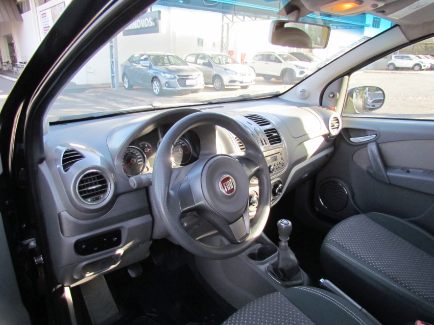 fiat grand siena 1.6 mpi essence 16v flex 4p manual 2016 fiat grand siena 1.6 mpi essence 16v flex 4p manual 2016