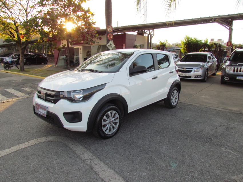 fiat mobi 1.0 evo flex like. manual 4p 2021 fiat mobi 1.0 evo flex like. manual 4p 2021